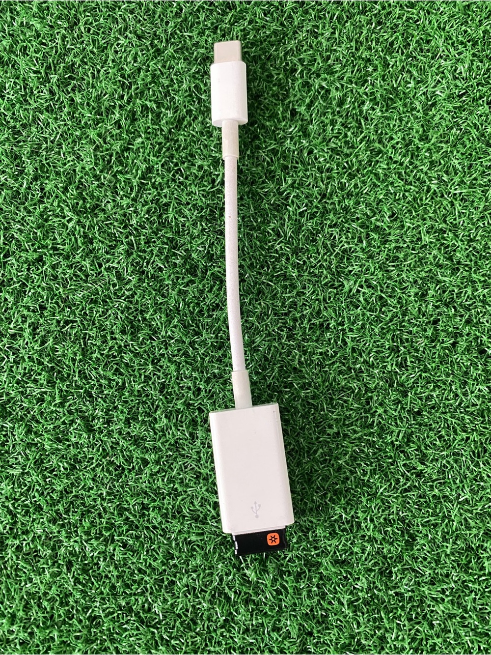 Apple USB-C to USB Adapter (Model A1632)
(Sep 026)